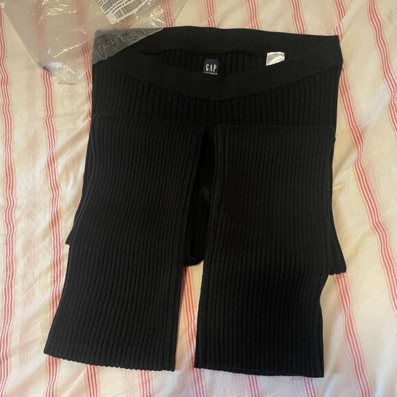 GAP Maternity Ribbed Sweater + Pants (set) - Picture 5 of 6